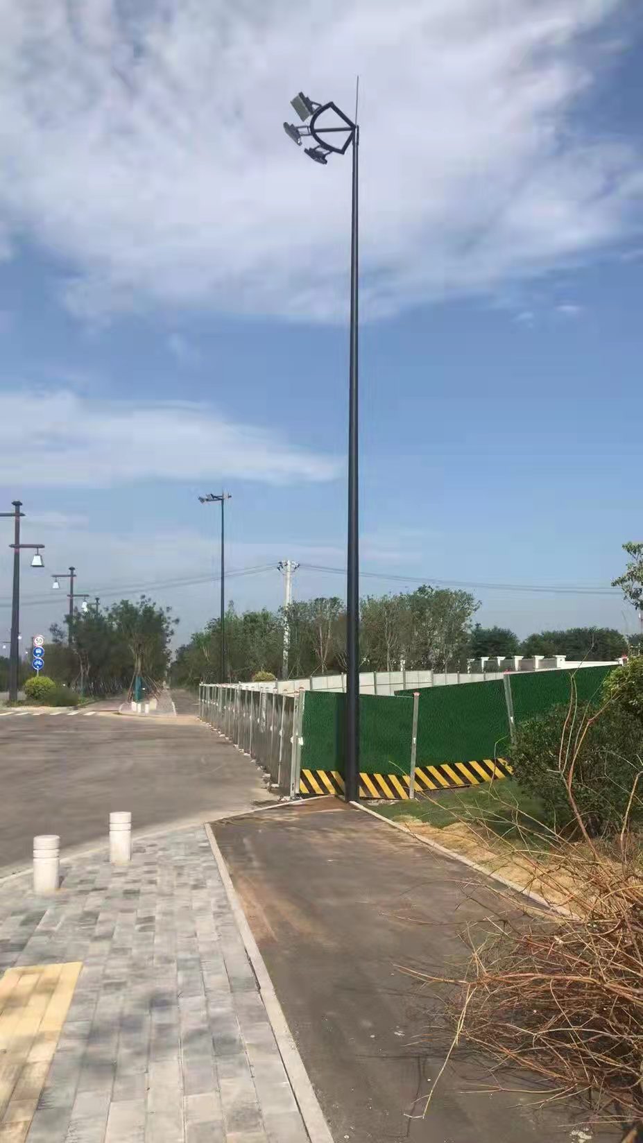 涇河新（xīn）城張良路12米三火燈